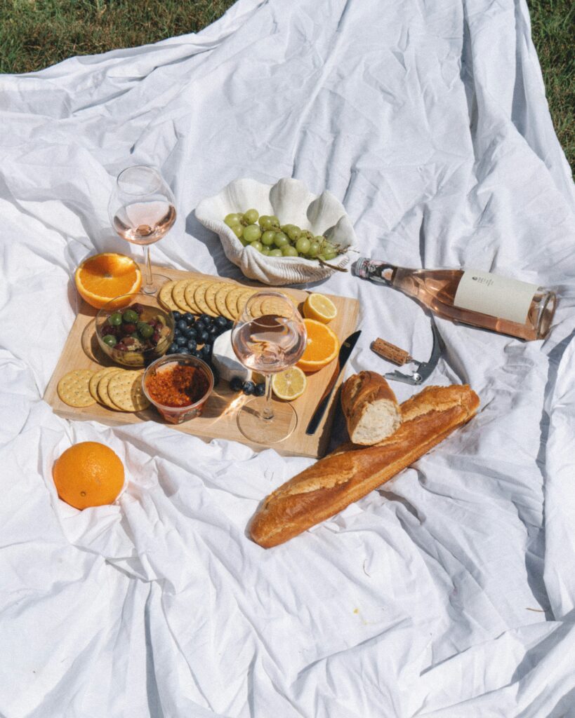 Plan for a picnic in the Bay Area.